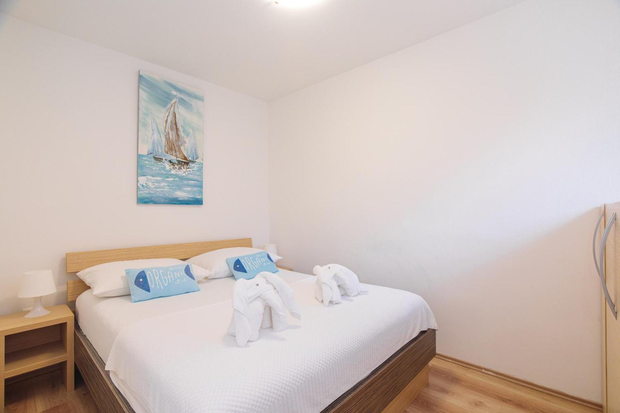 Apartments Tm Krk Town Exterior photo