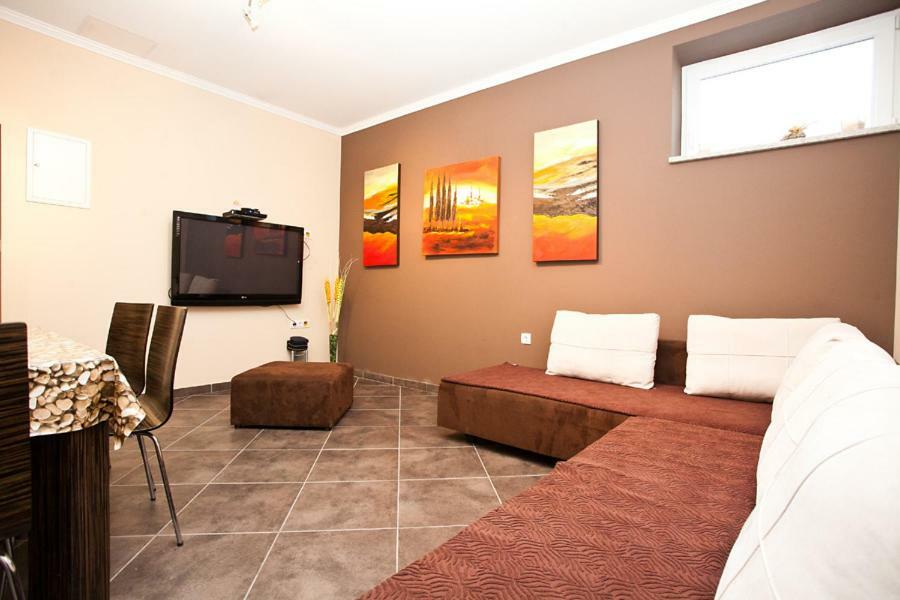 Apartments Tm Krk Town Exterior photo